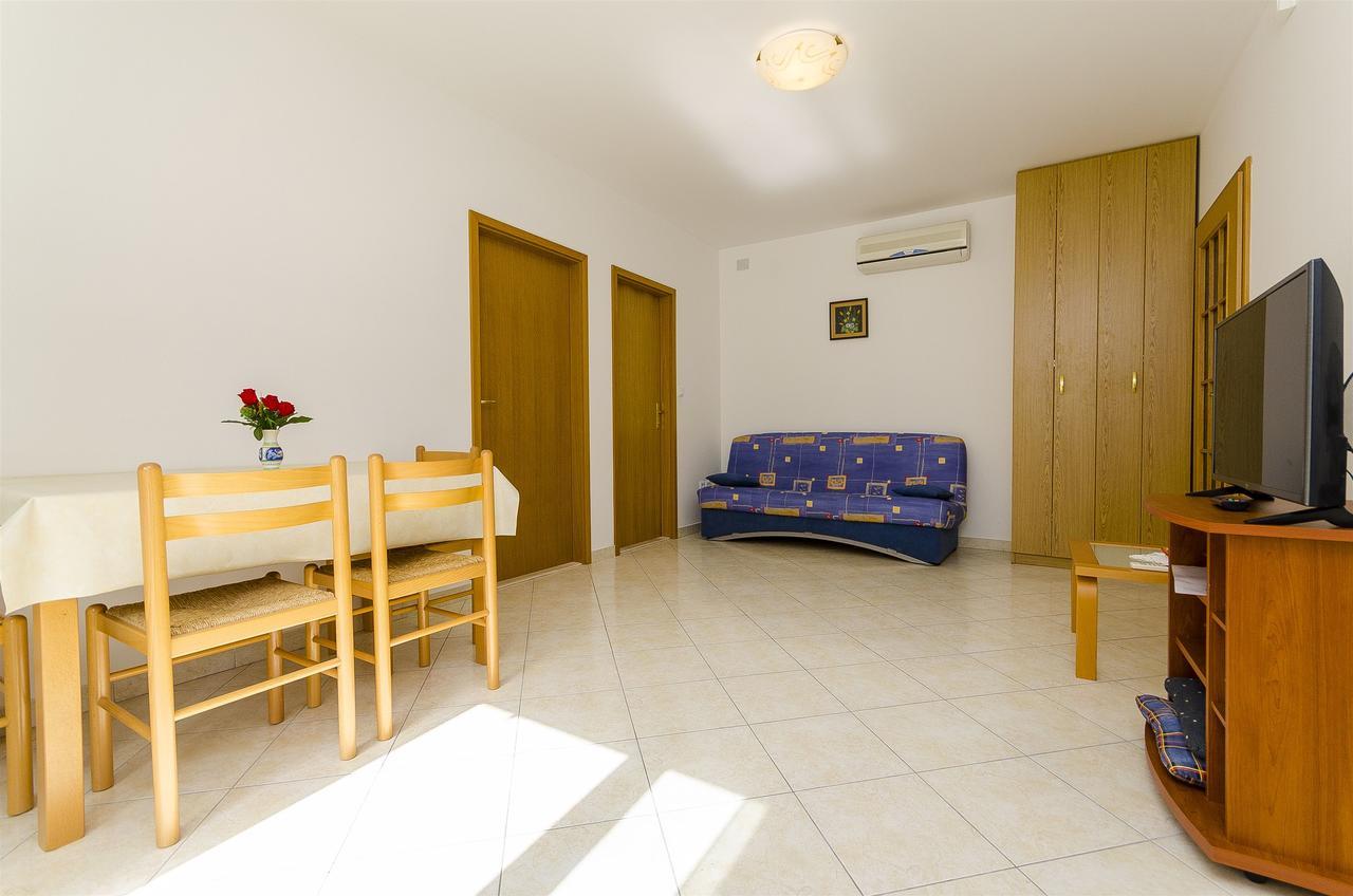 Apartments Krusica Trogir Luaran gambar