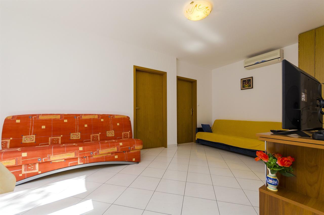 Apartments Krusica Trogir Luaran gambar