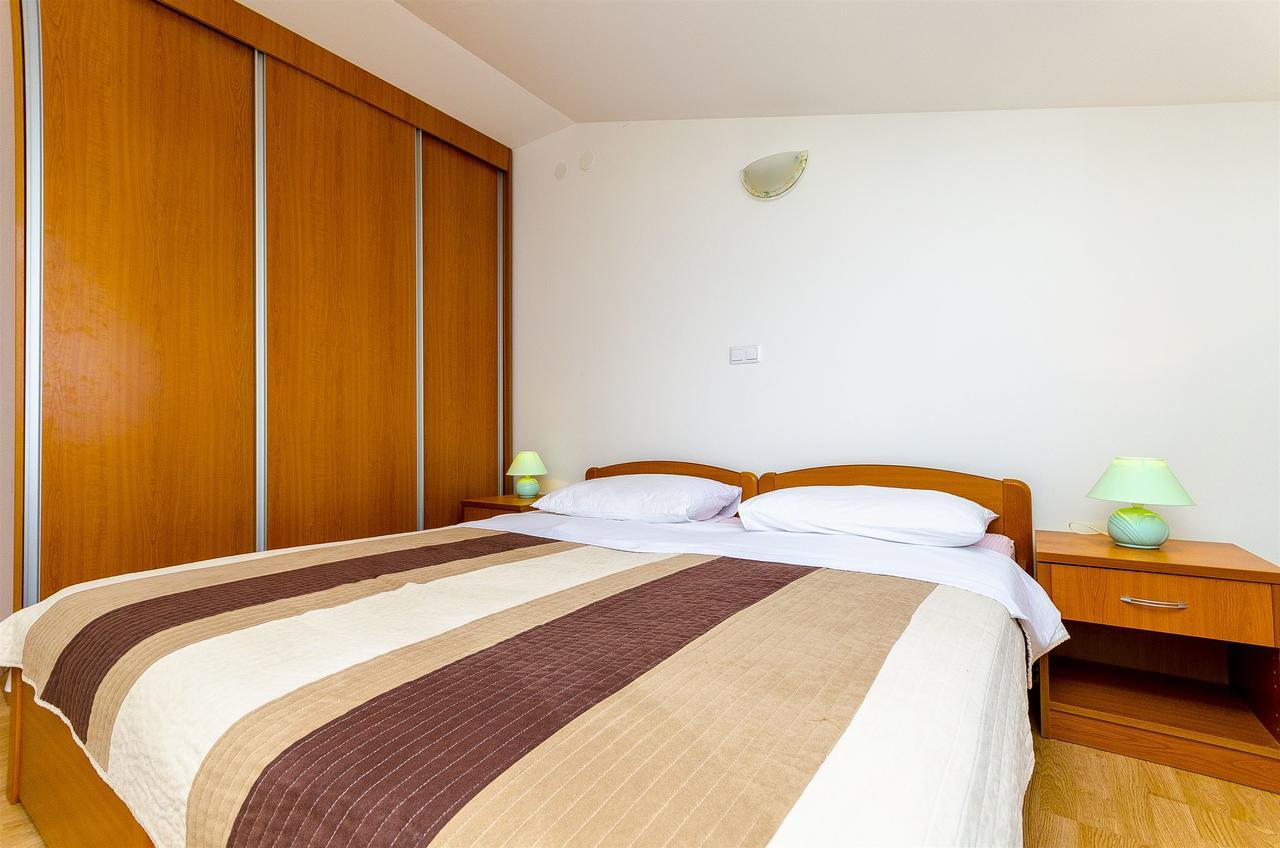 Apartments Krusica Trogir Luaran gambar