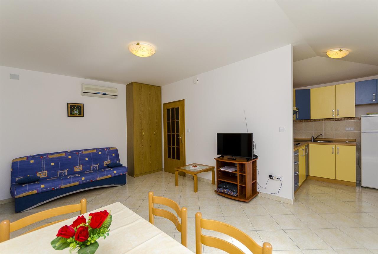 Apartments Krusica Trogir Luaran gambar